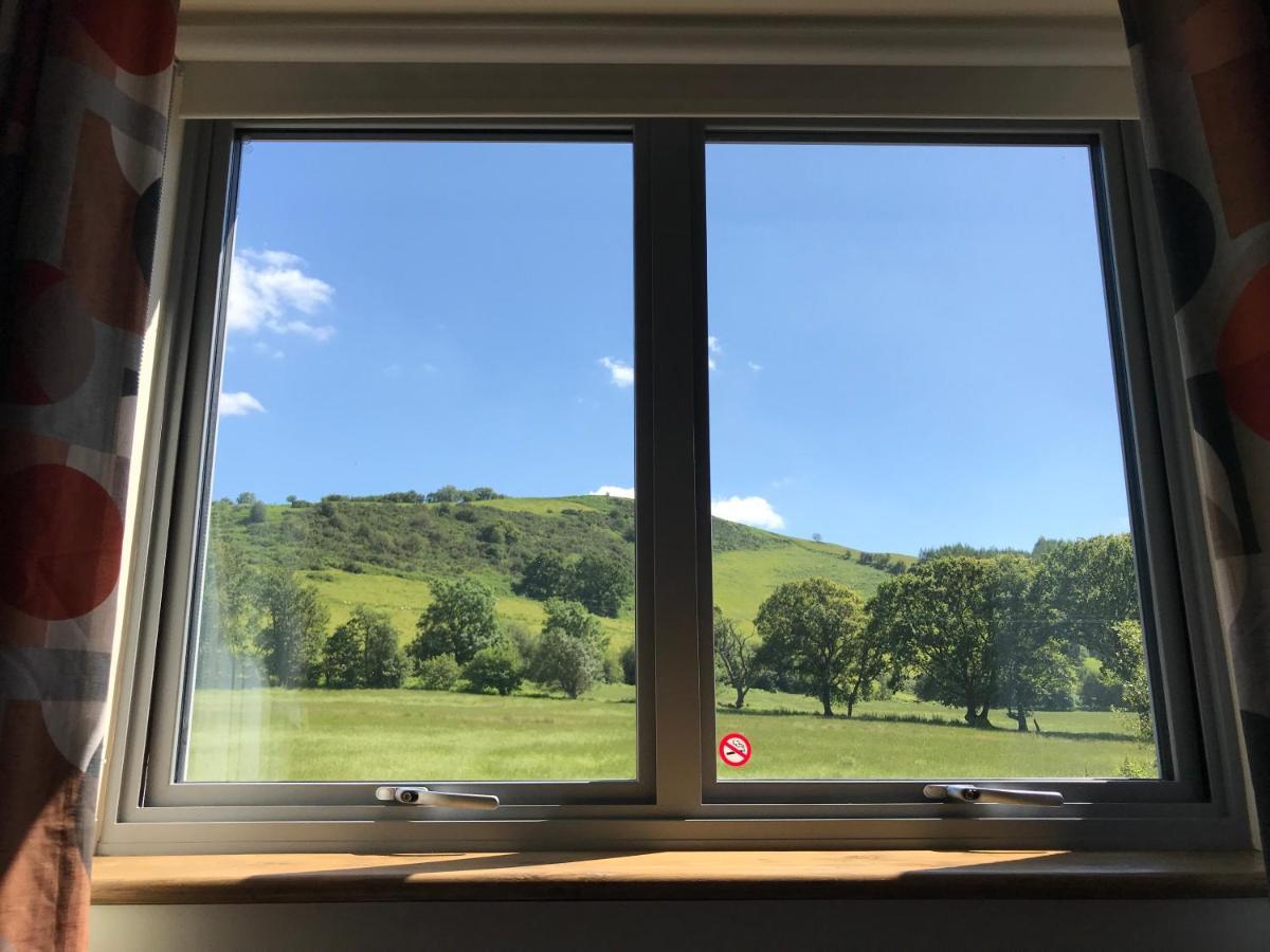 Moelfre B&B 매킨레스 외부 사진